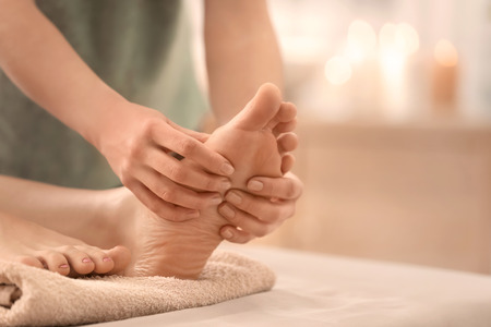 Massagem exclusiva e relaxante nos pés